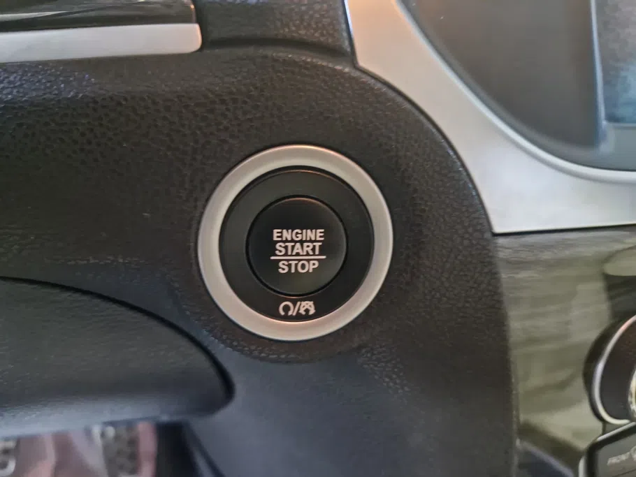 2021 Chrysler 300 C 