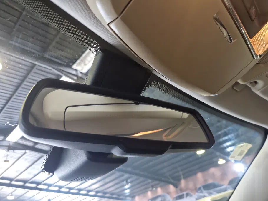 2021 Chrysler 300 C 