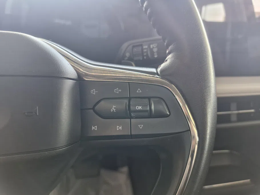 2025 Ford Taurus Trend 