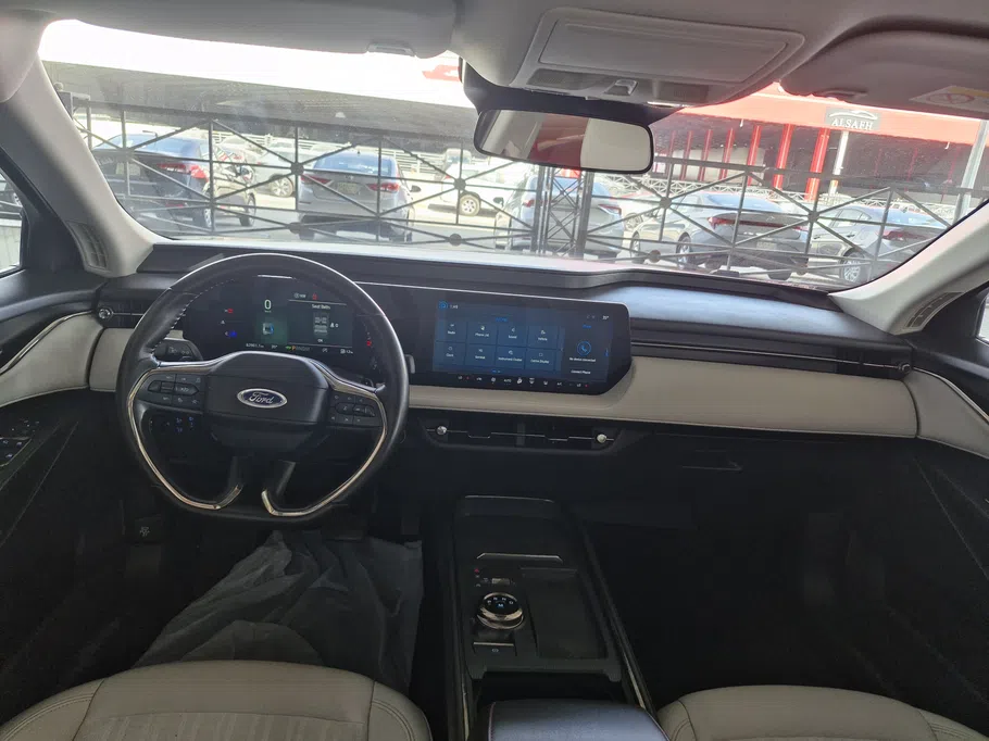 2025 Ford Taurus Trend 