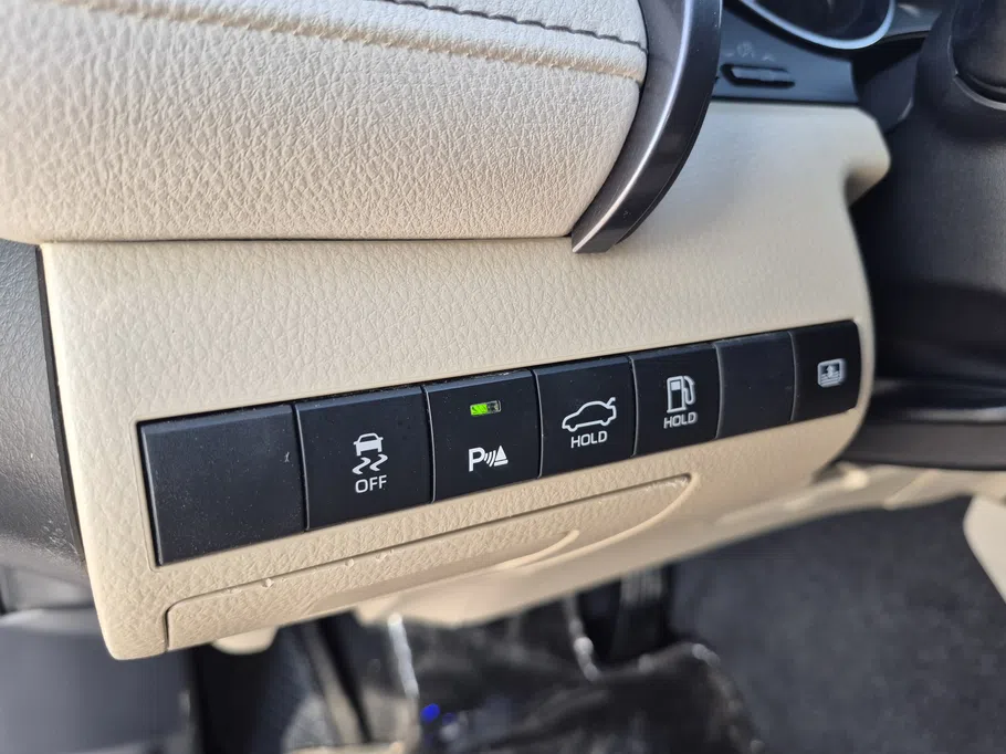 2024 Toyota Camry  GLE HEV  