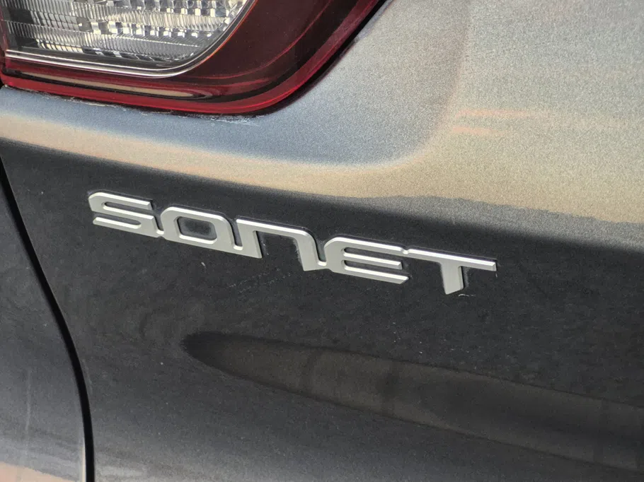 2023 Kia SONET LX 