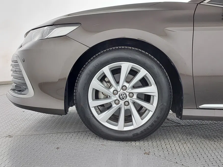 2021 Toyota Camry  GLE 