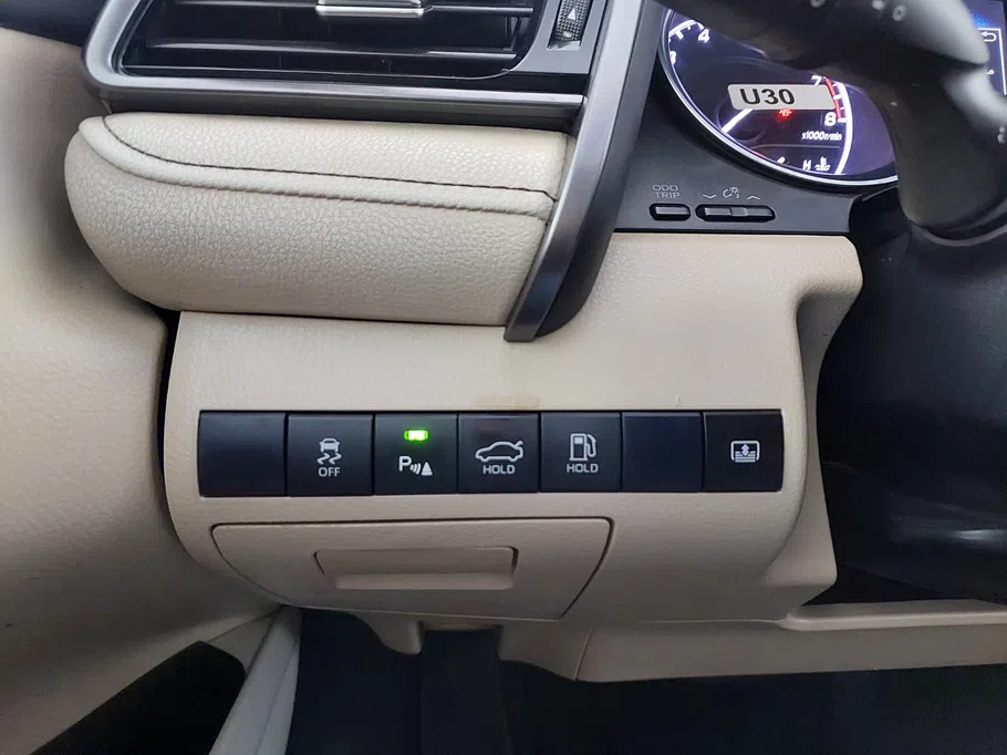 2021 Toyota Camry  GLE 