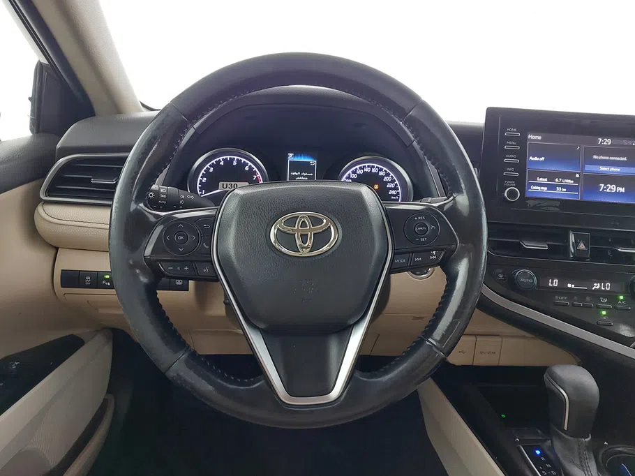 2021 Toyota Camry  GLE 