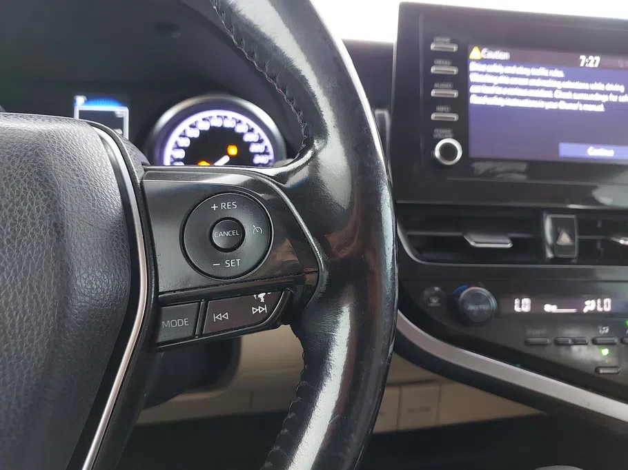 2021 Toyota Camry  GLE 