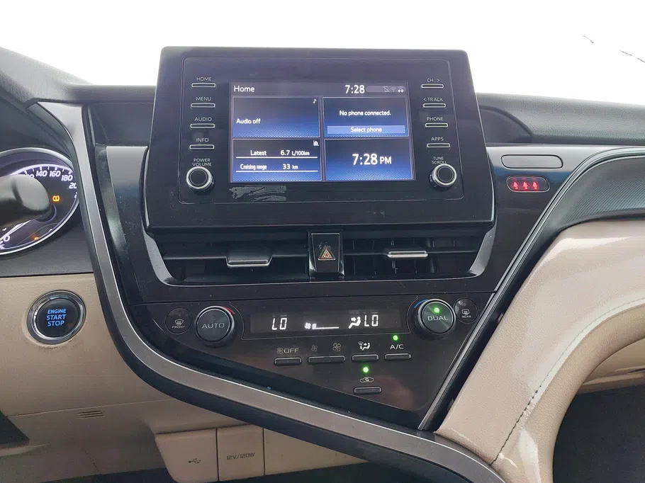 2021 Toyota Camry  GLE 