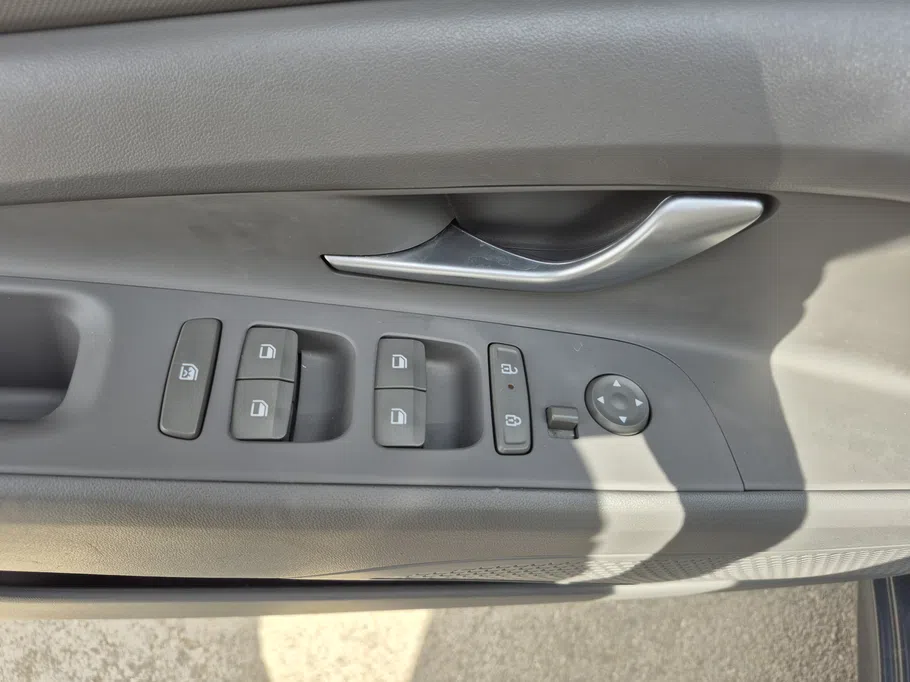 2025 Hyundai Elantra Fleet 