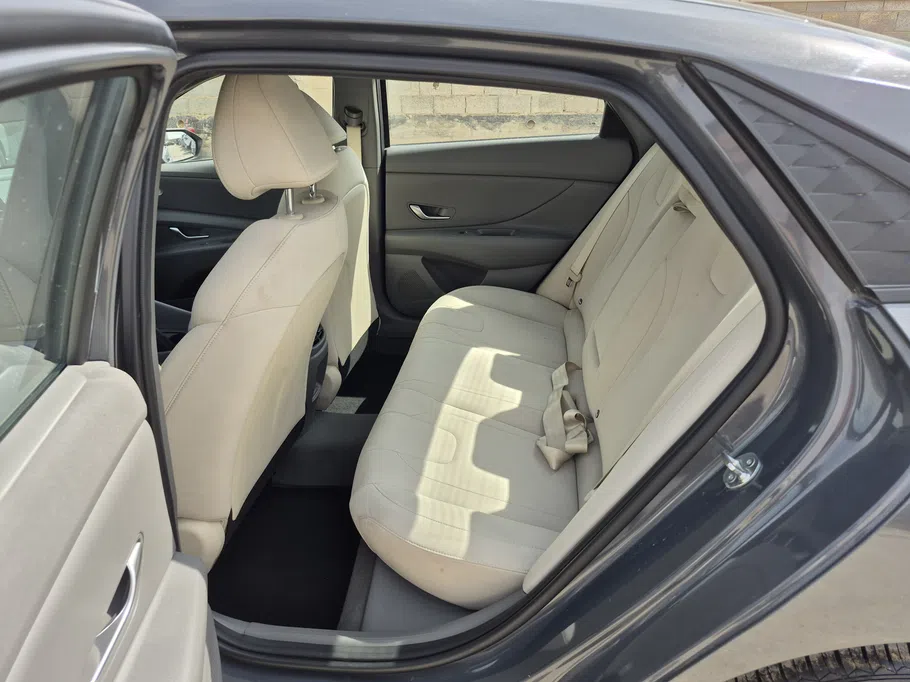 2025 Hyundai Elantra Fleet 