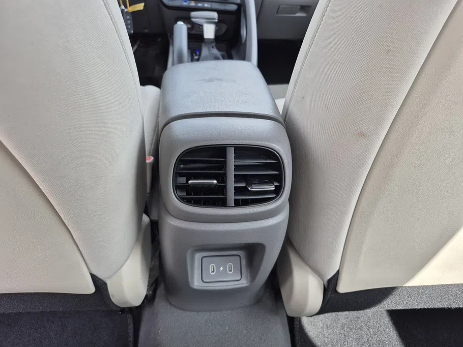 2025 Hyundai Elantra Fleet 