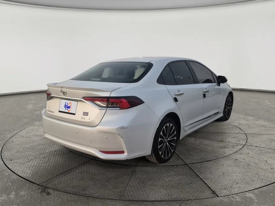 تويوتا كورولا XLI Executive Moonroof 2025 