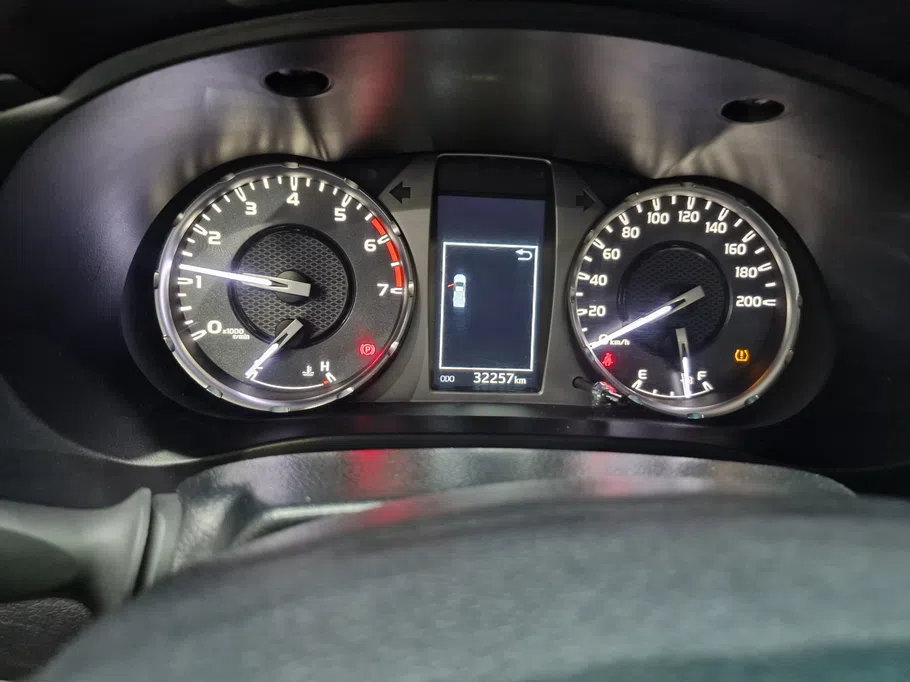 2025 Toyota Hilux GLX 