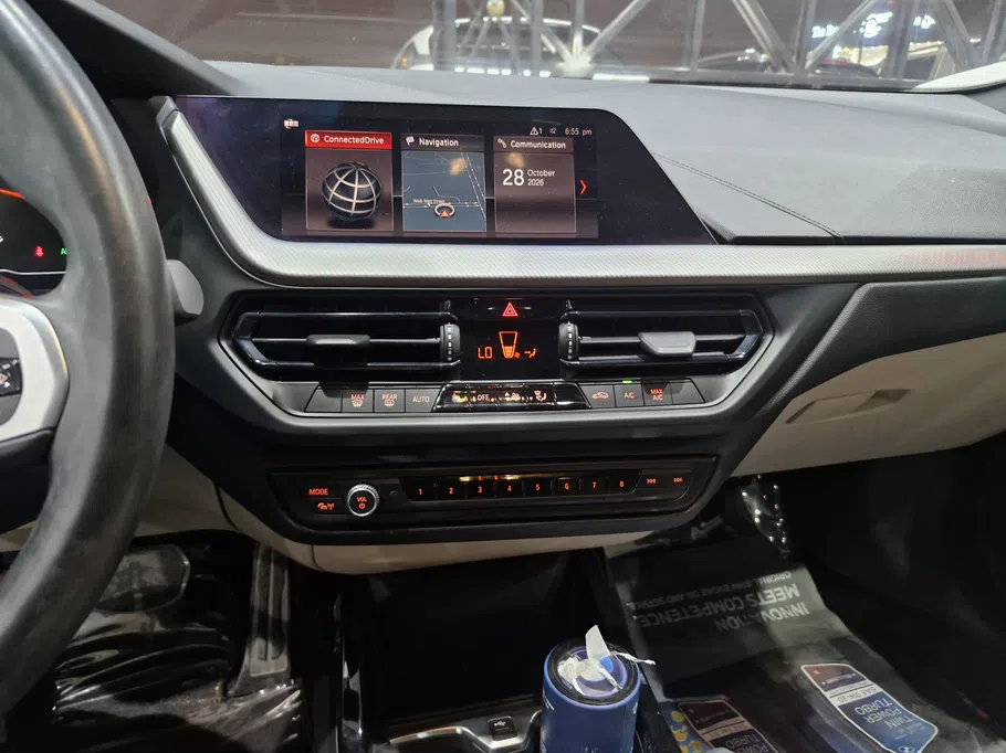 بي ام دبليو الفئة الثانية 218i 2020 