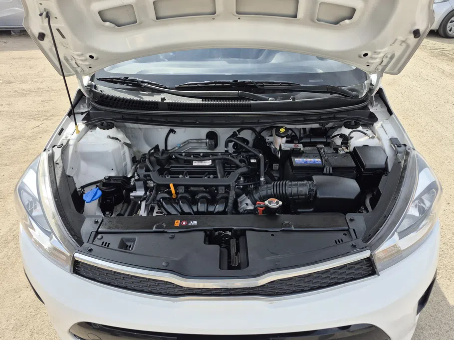 2025 Kia Pegas LX 