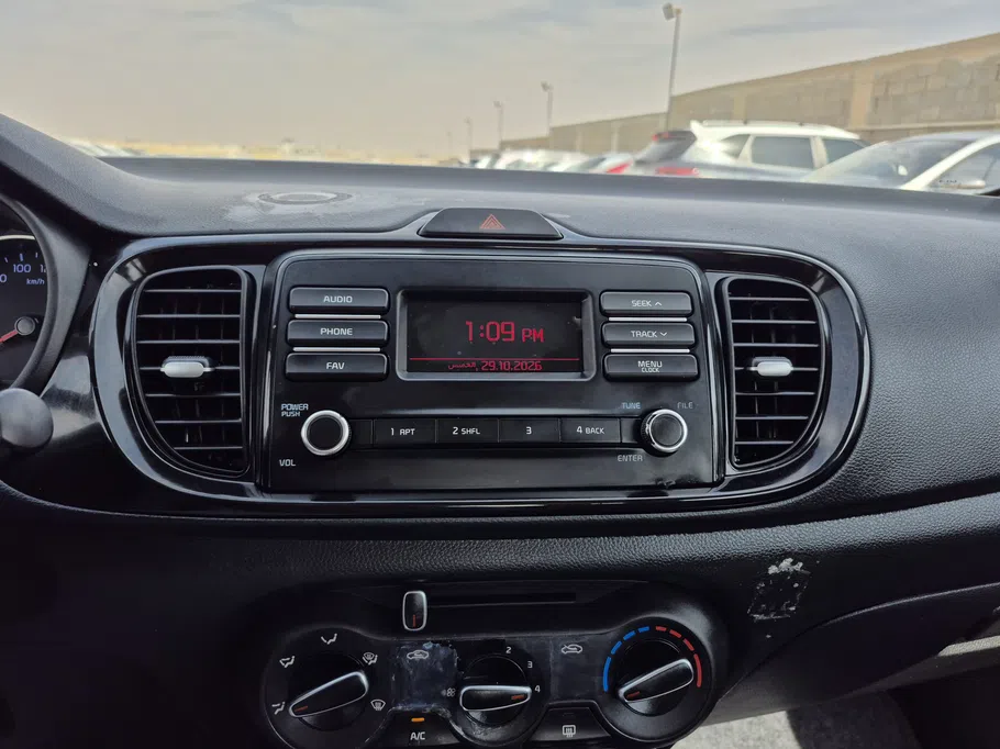 2025 Kia Pegas LX 