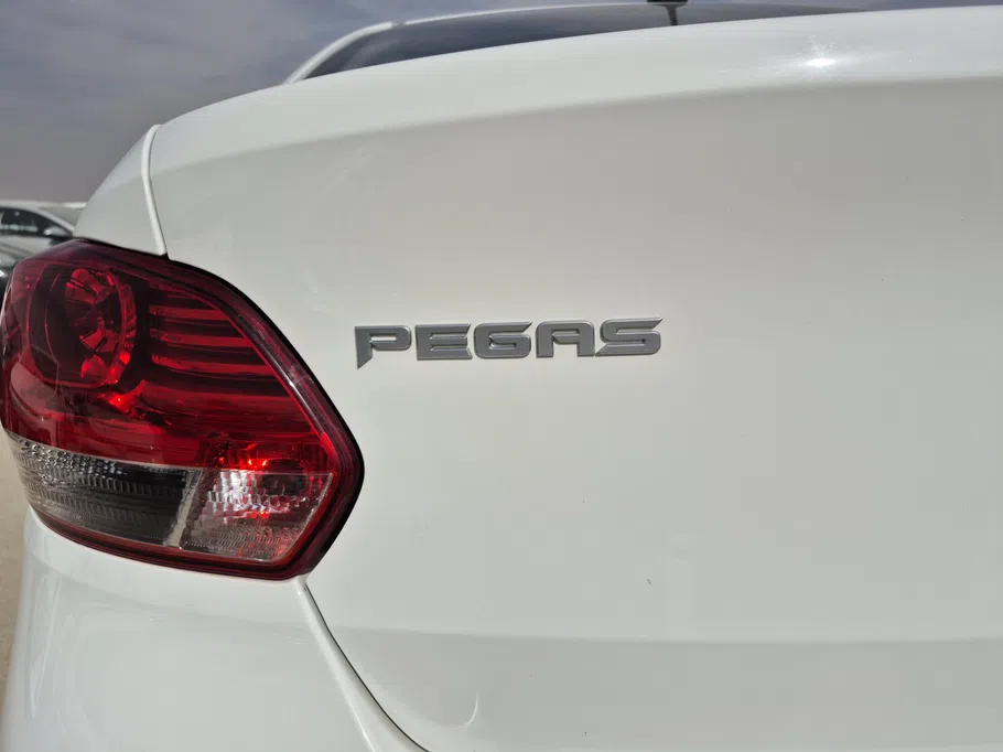 2025 Kia Pegas LX 