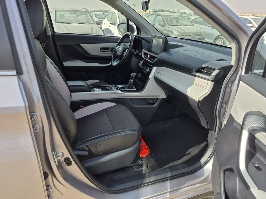 2024 Toyota Veloz GLX 
