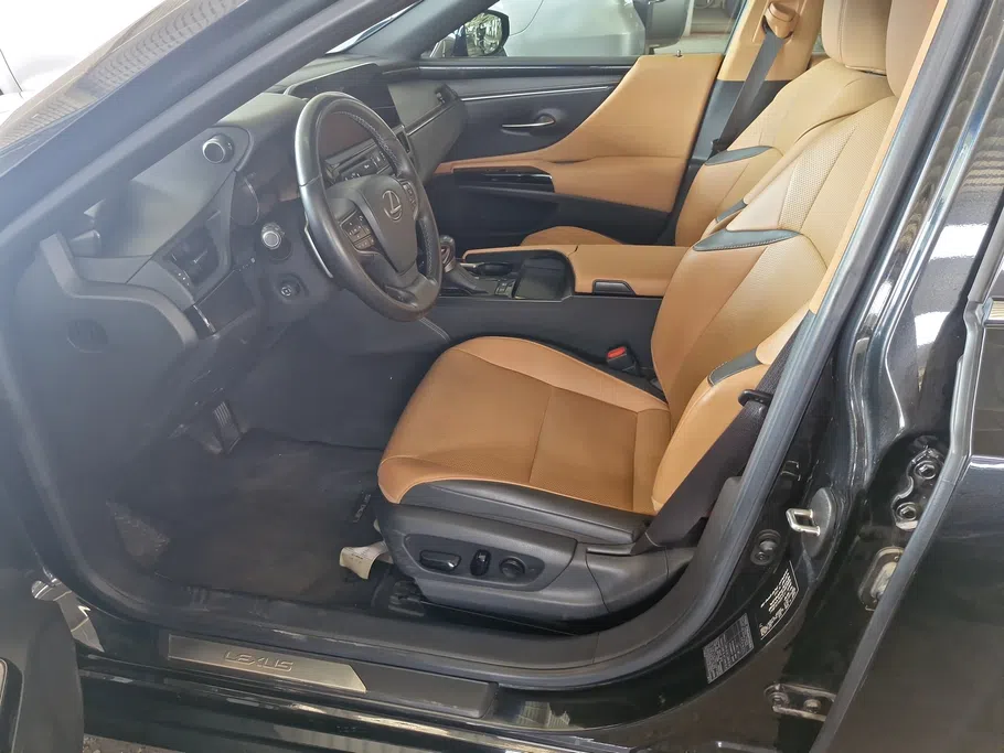 2024 Lexus ES 300 H 