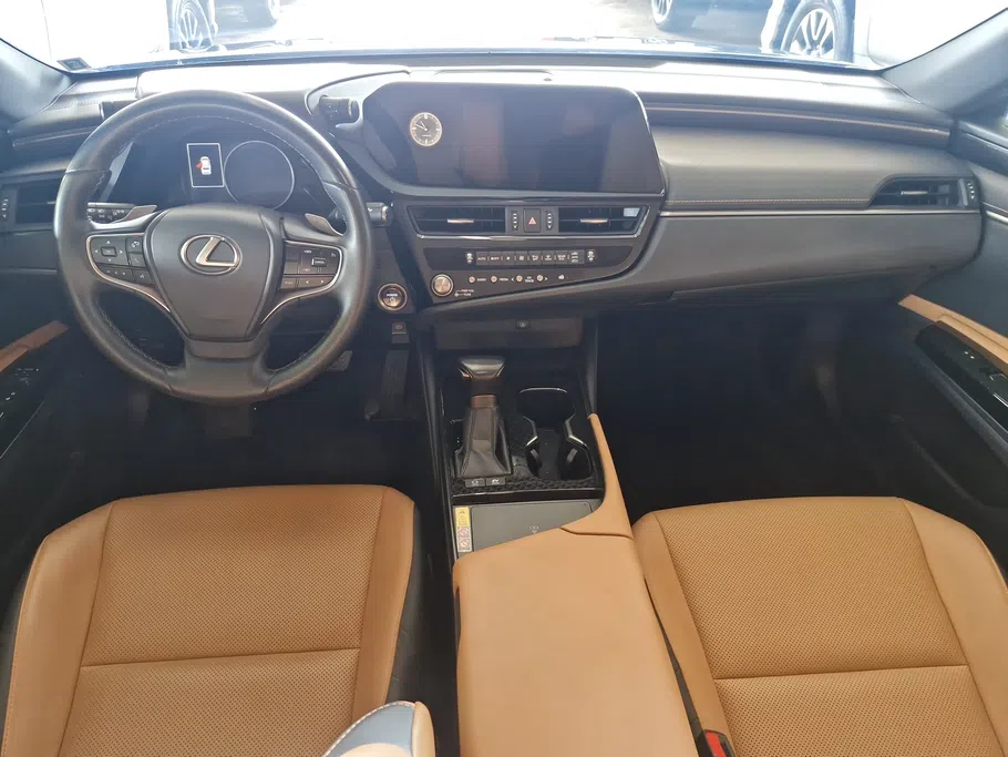2024 Lexus ES 300 H 
