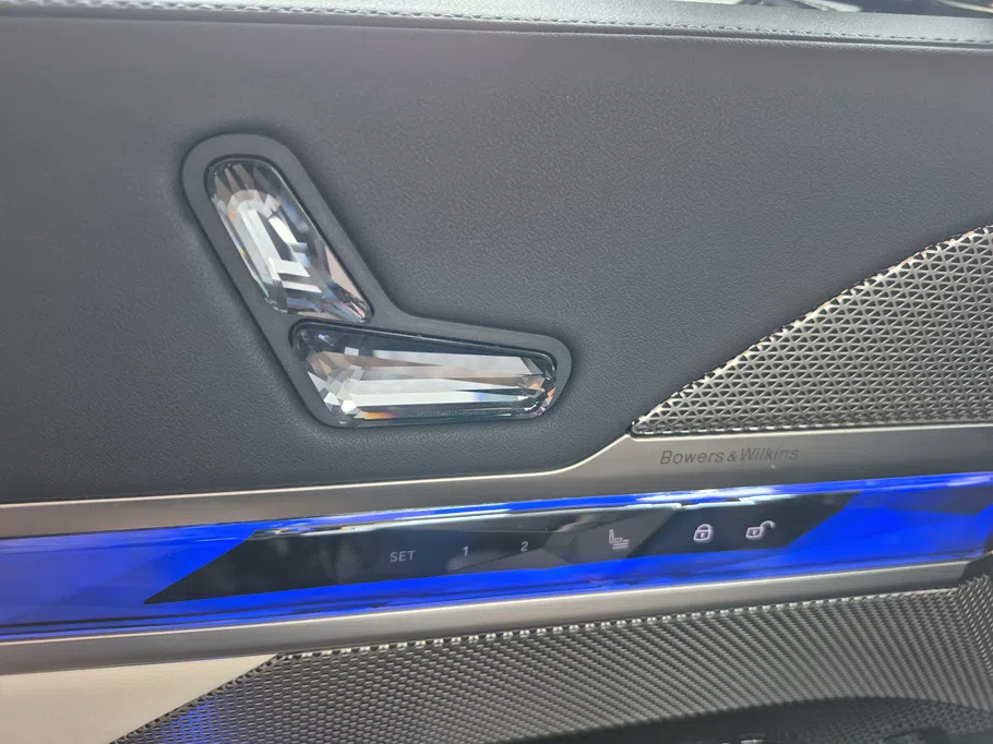 2024 BMW 7 Series 735i 