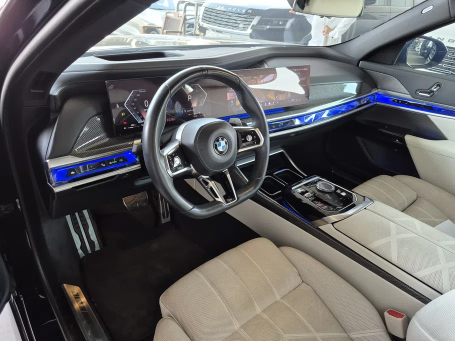 2024 BMW 7 Series 735i 