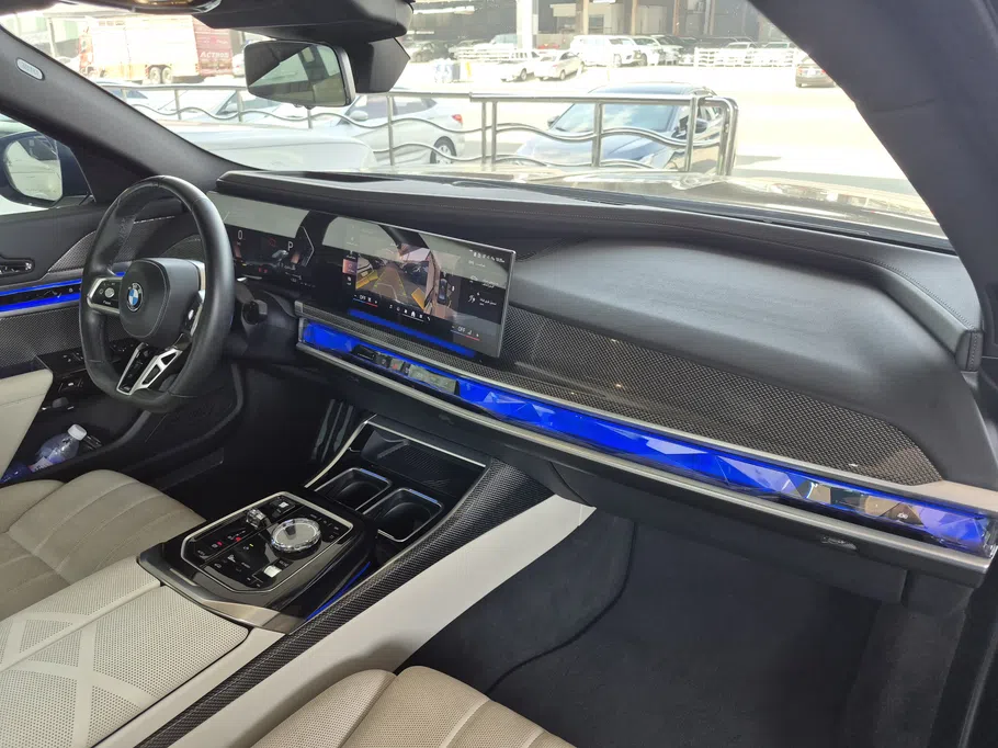 2024 BMW 7 Series 735i 