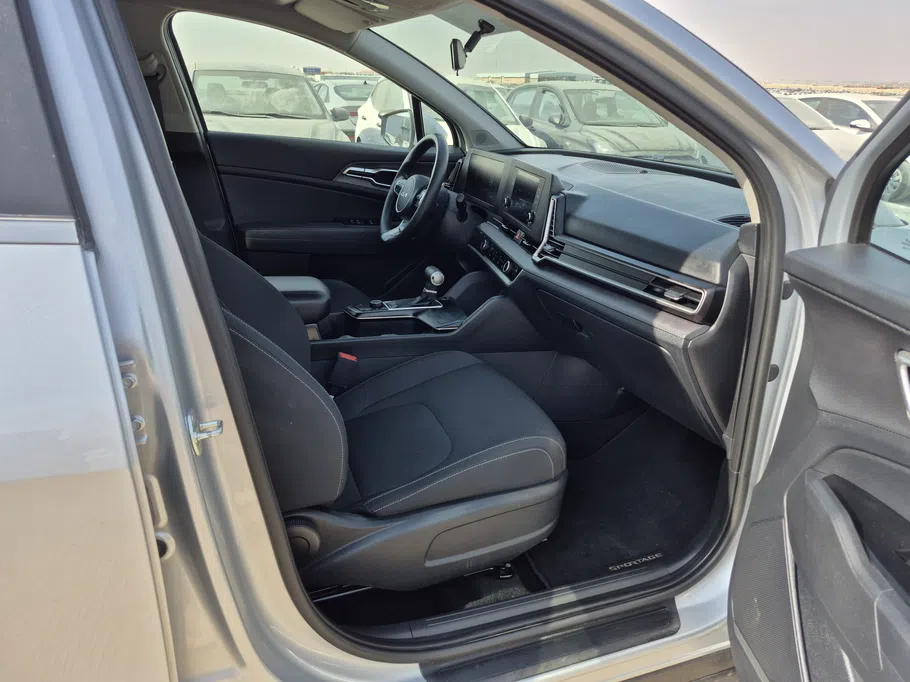 2025 Kia Sportage LX 