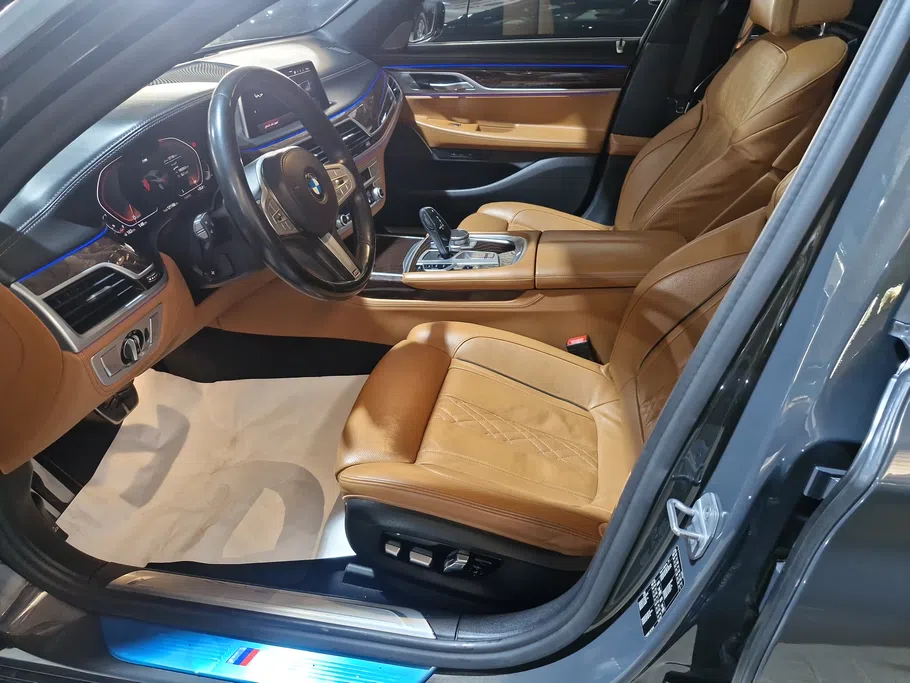 بي ام دبليو الفئة السابعة 730Li 2021 