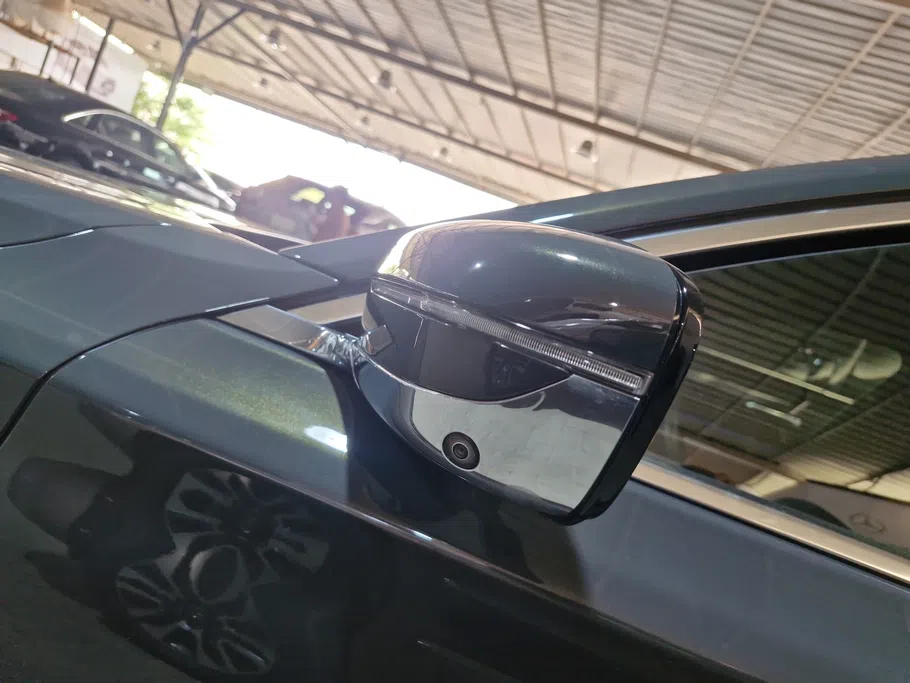 بي ام دبليو الفئة السابعة 730Li 2021 