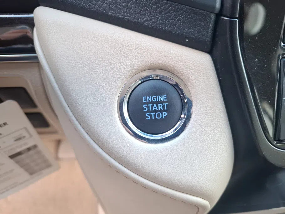 2020 Toyota Land Cruiser GXR Grand Touring 