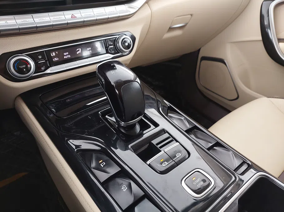 2024 فاو Bestune T77 Basic 