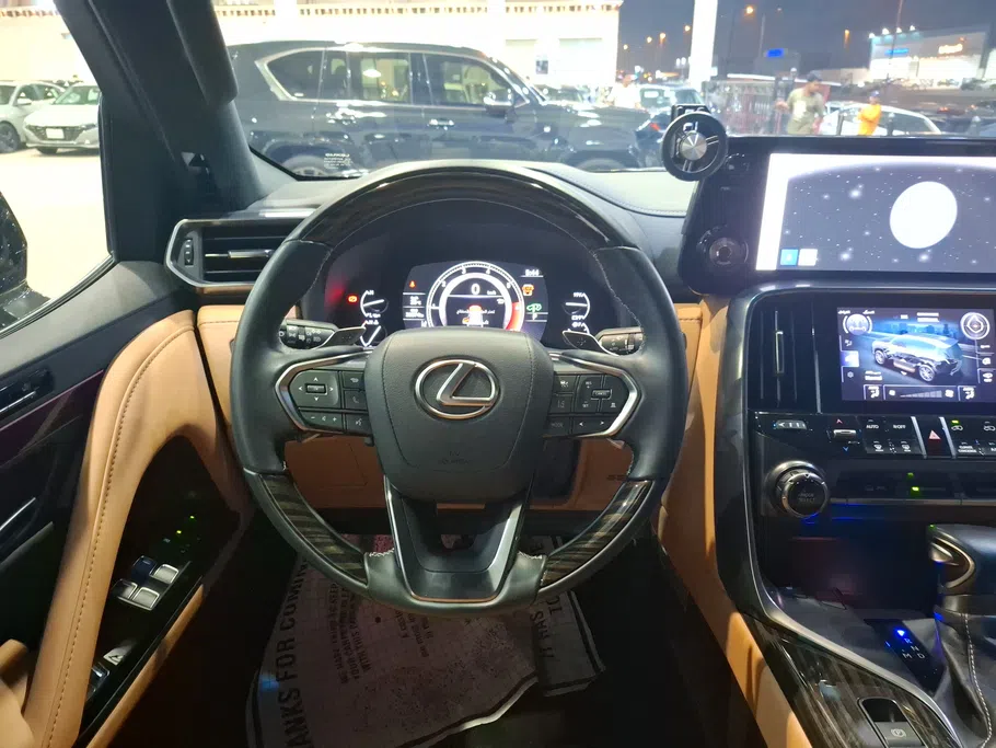 لكزس LX 600 2024 