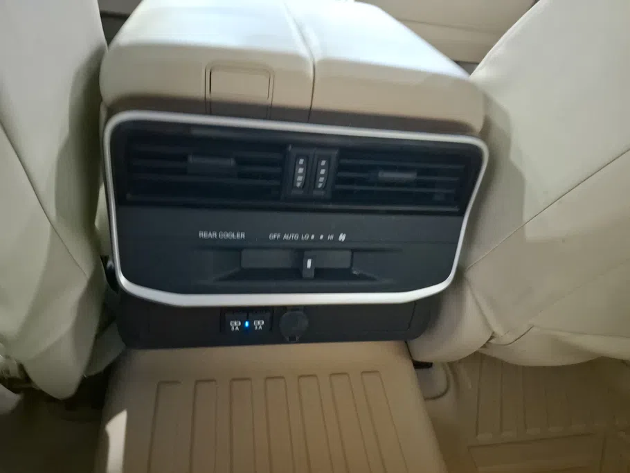 تويوتا لاندكروزر GXR2 2026 