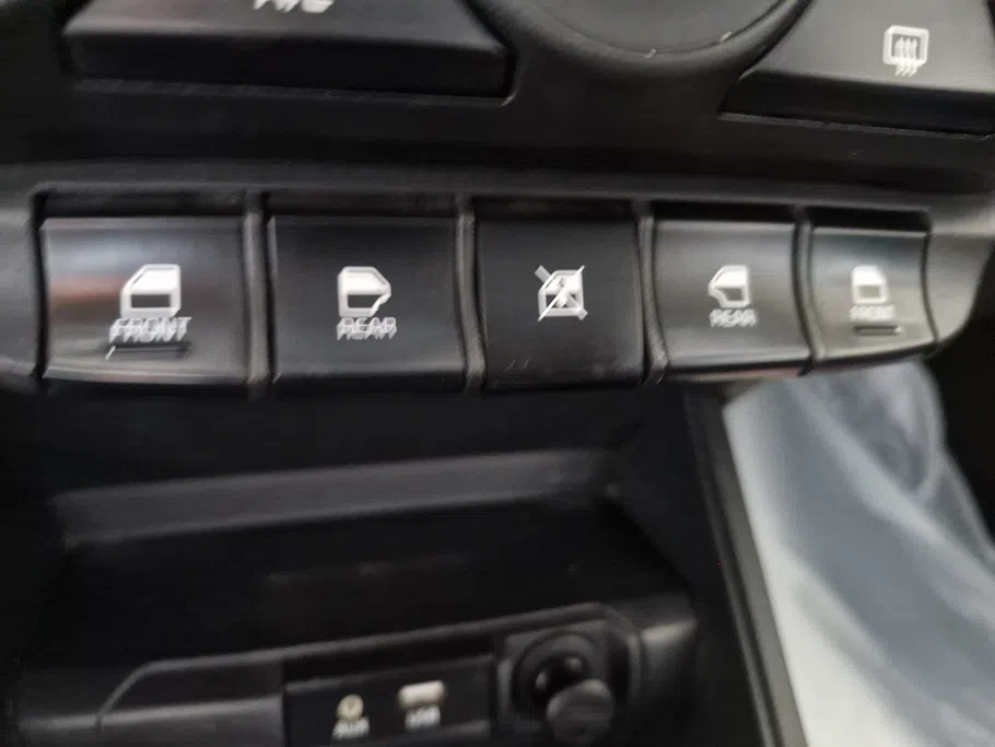 2024 Kia Pegas GL 