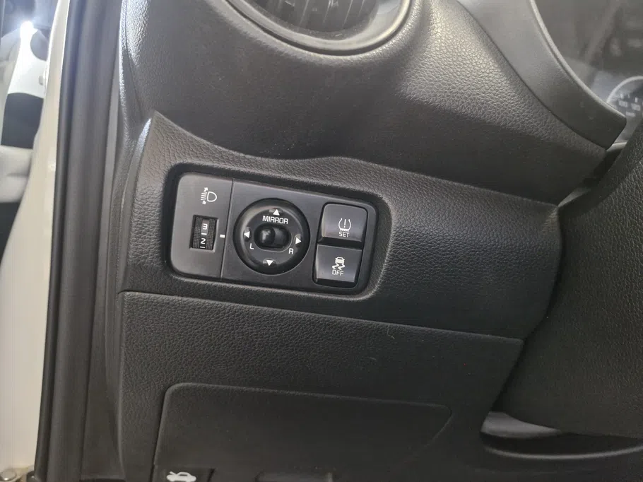 2024 Kia Pegas GL 