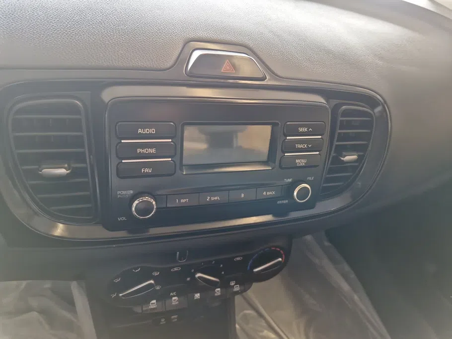 2024 Kia Pegas GL 