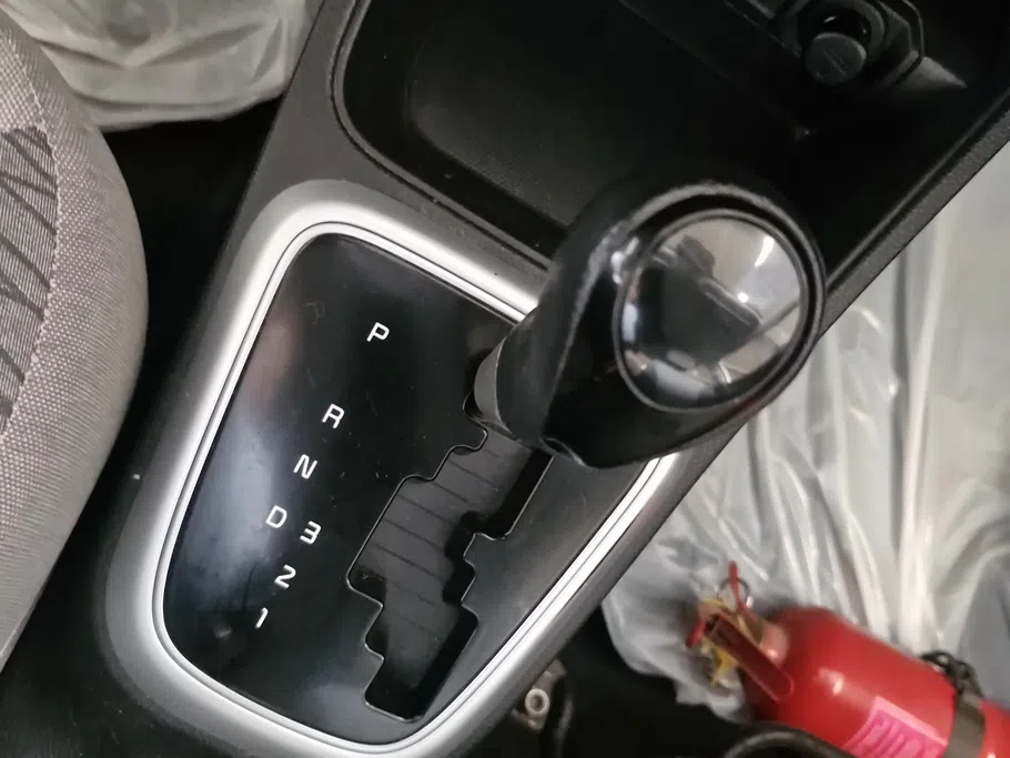 2024 Kia Pegas GL 