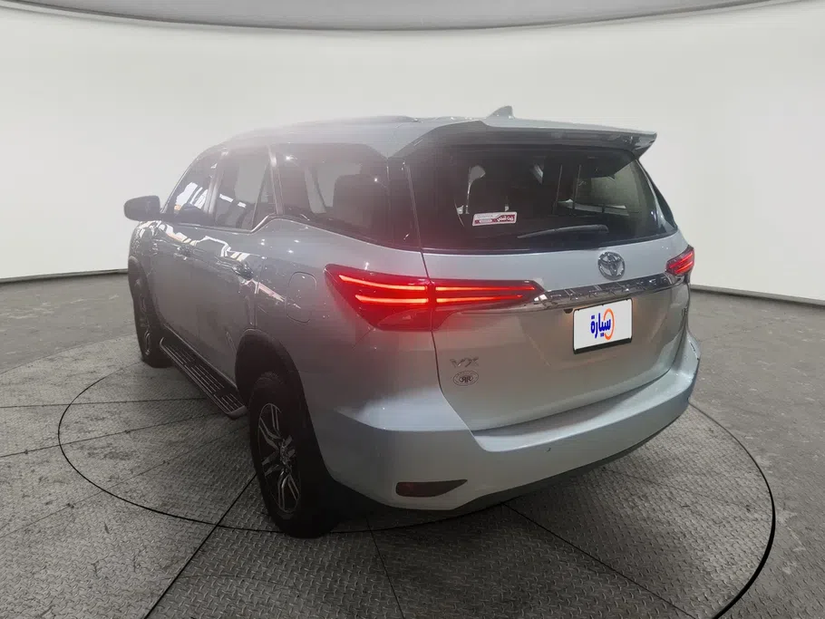2023 Toyota Fortuner VX 