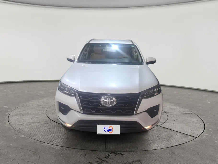 2023 Toyota Fortuner VX 